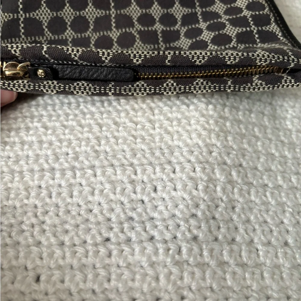 Kate Spade Zippered Chrissy - Picture 5 of 10